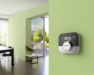 Regulator pokojowy Broetje IDA na ścianie